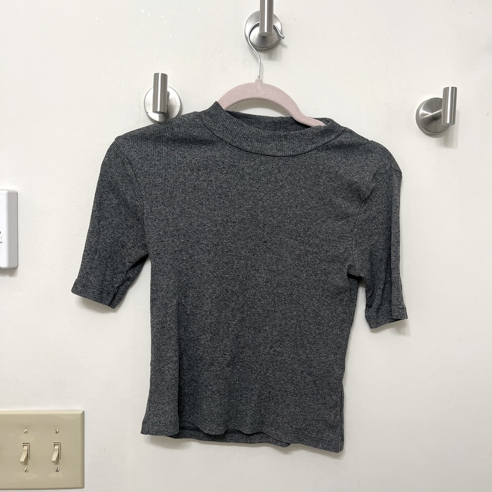 H&M Ribbed Quarter Sleeve Top